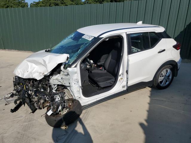  Salvage Nissan Kicks