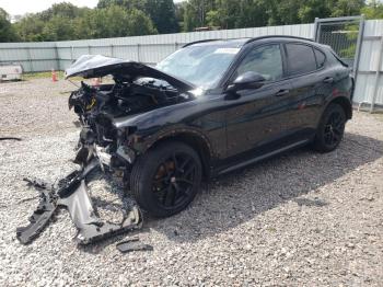  Salvage Alfa Romeo Stelvio