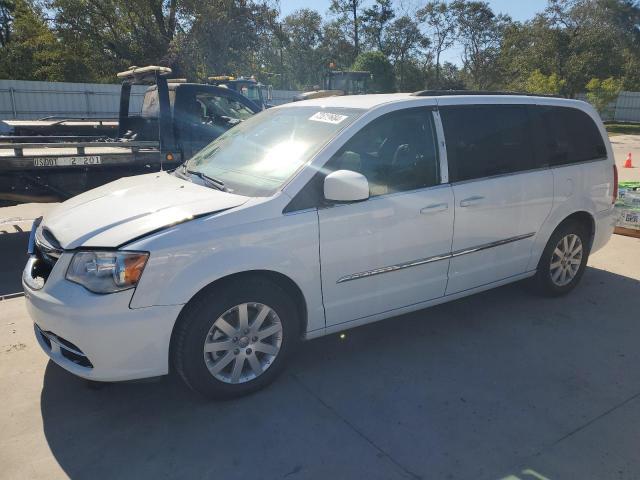  Salvage Chrysler Minivan