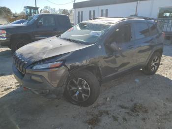  Salvage Jeep Cherokee