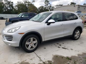  Salvage Porsche Cayenne