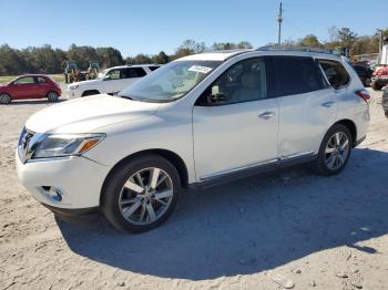  Salvage Nissan Pathfinder