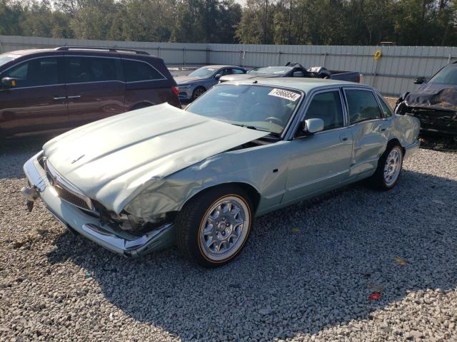  Salvage Jaguar Xj8