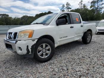  Salvage Nissan Titan