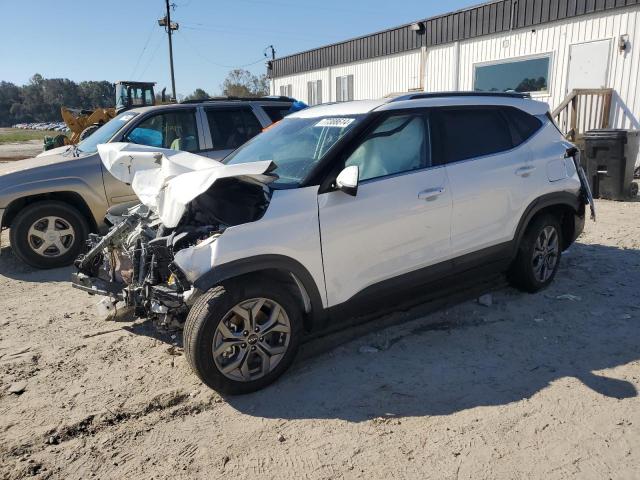  Salvage Kia Seltos