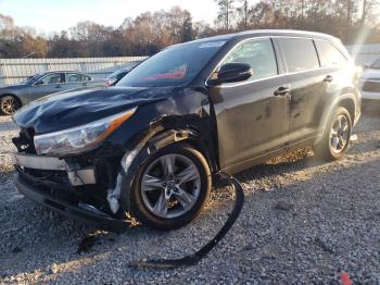  Salvage Toyota Highlander