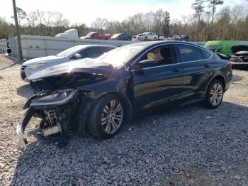  Salvage Chrysler 200