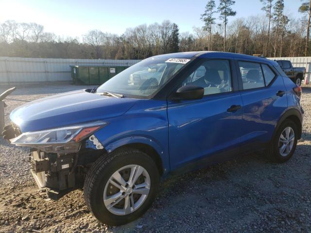  Salvage Nissan Kicks