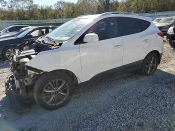  Salvage Hyundai TUCSON