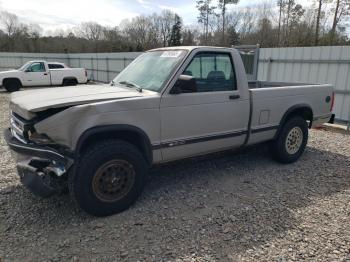  Salvage Chevrolet S-10