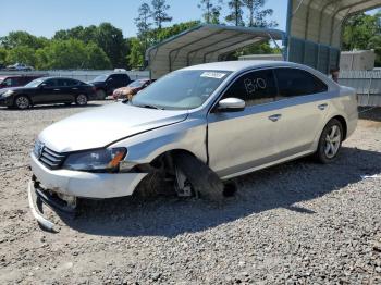  Salvage Volkswagen Passat