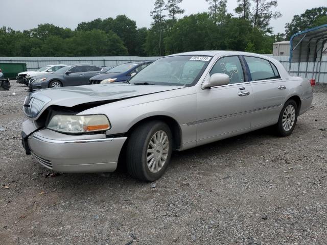  Salvage Lincoln Towncar