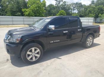  Salvage Nissan Titan