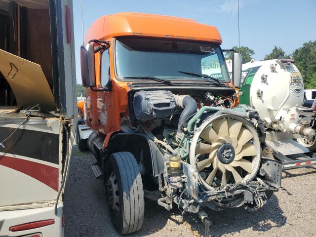  Salvage Volvo Vnl