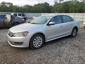  Salvage Volkswagen Passat