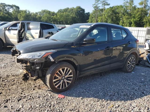  Salvage Nissan Kicks