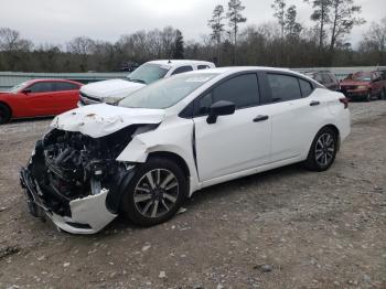  Salvage Nissan Versa