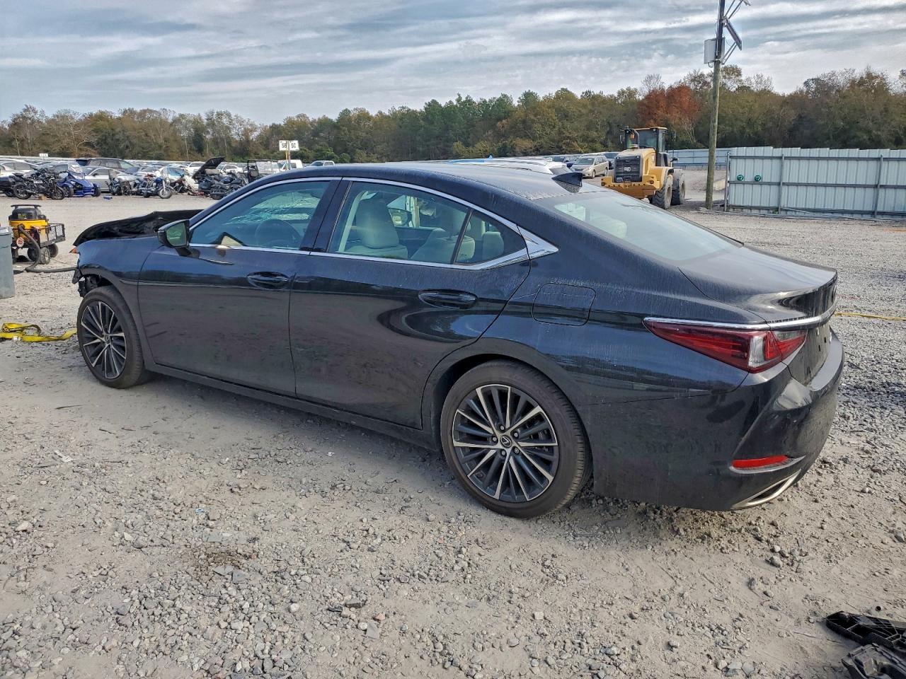 Lexus Es 350 Base Image 2