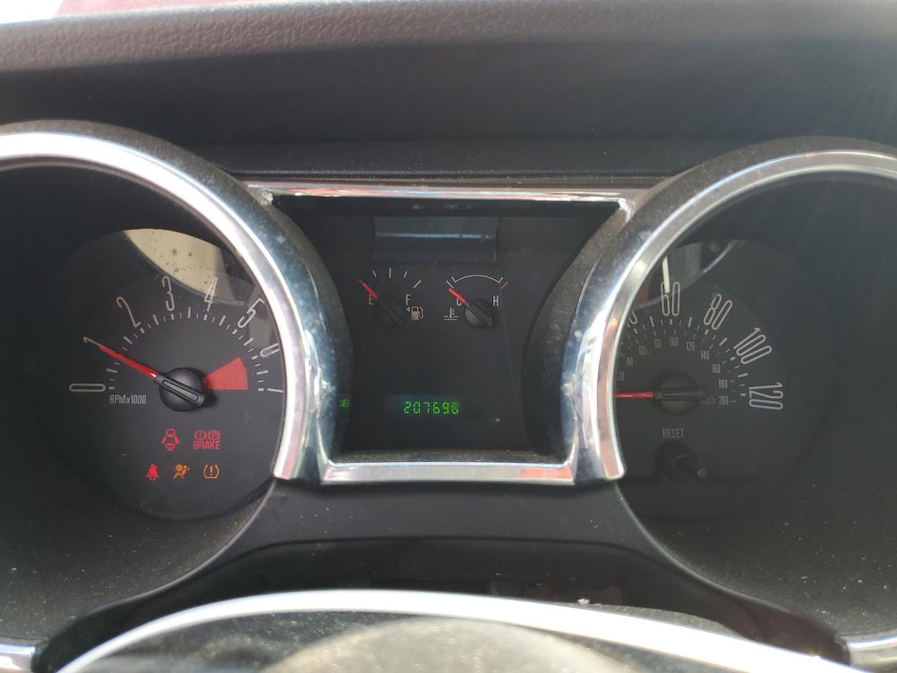 Ford Mustang Image 11