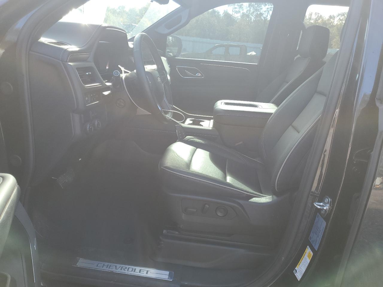 Chevrolet Tahoe C1500 Premier Image 12