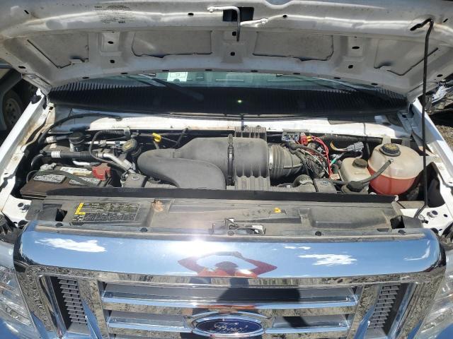 Ford Econoline E450 Super Duty Cutaway Van Image 6