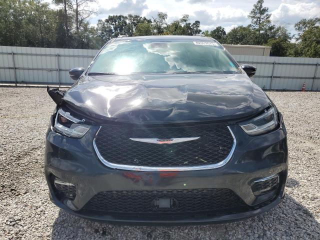 Chrysler Pacifica Touring L Image 4