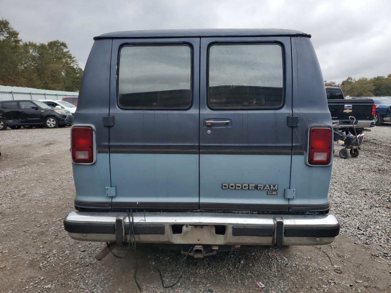 Dodge B Series B250 Image 2