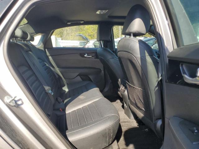 Kia Forte Gt Line Image 8