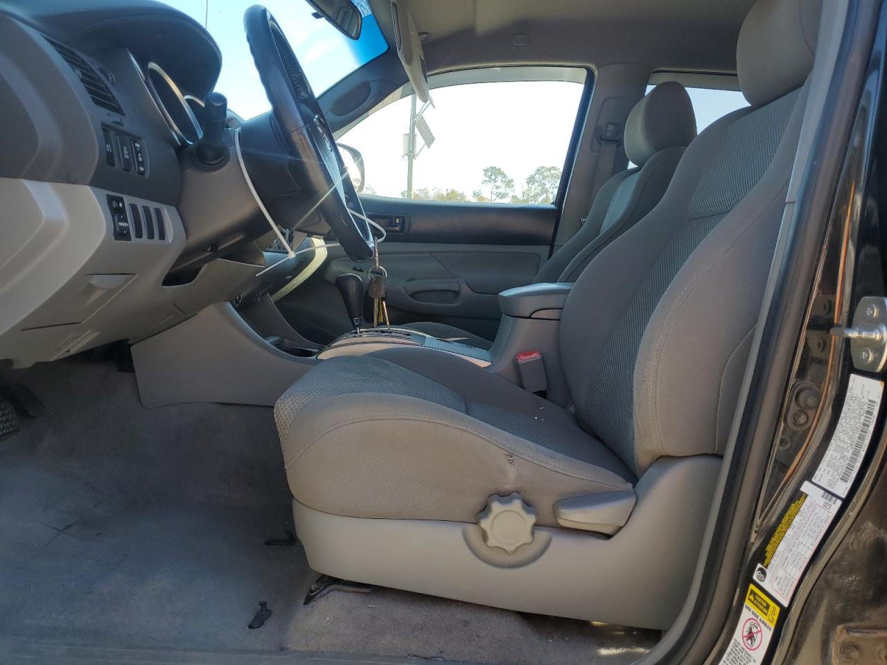 Toyota Tacoma Double Cab Prerunner Image 8