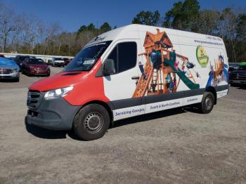  Salvage Mercedes-Benz Sprinter