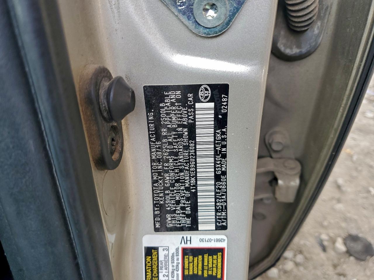 Toyota Avalon Xle Image 9