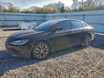  Salvage Chrysler 200