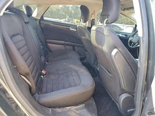 Ford Fusion Se Image 9