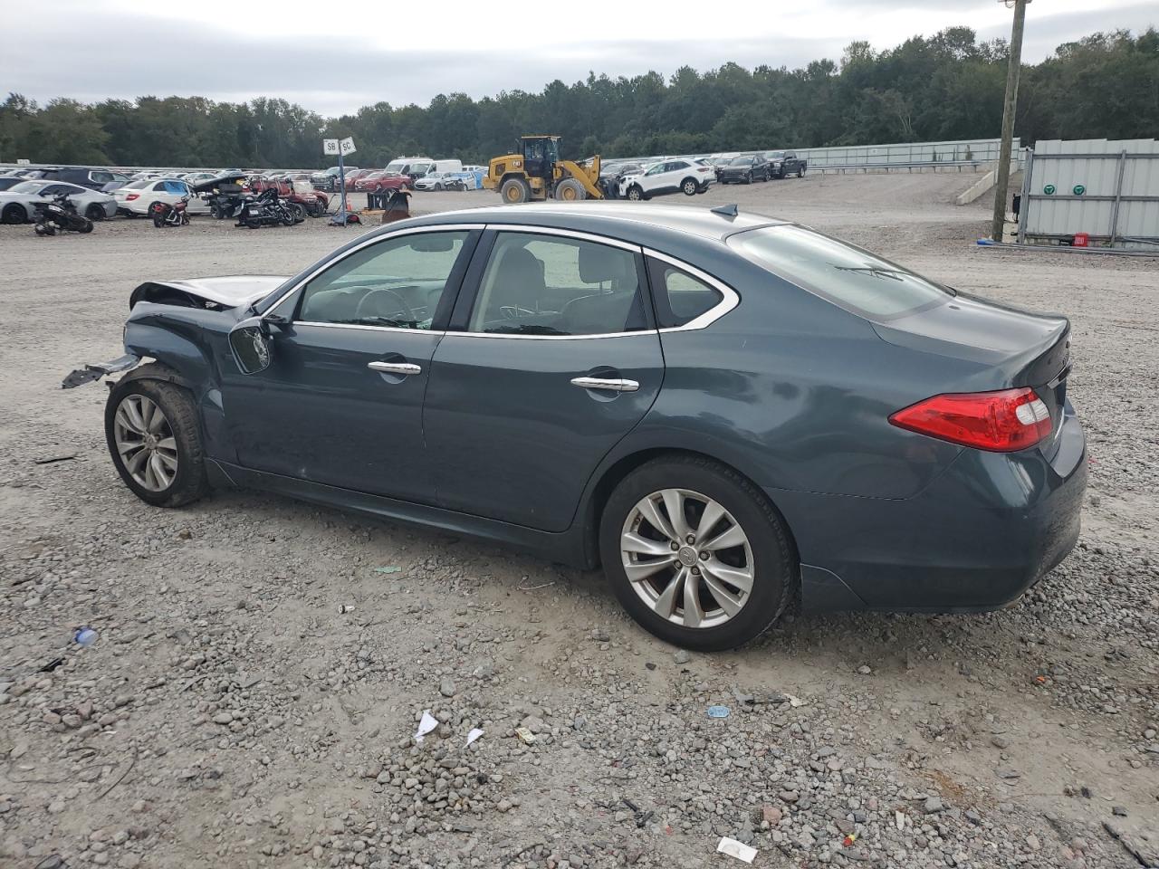 INFINITI M37 Image 2