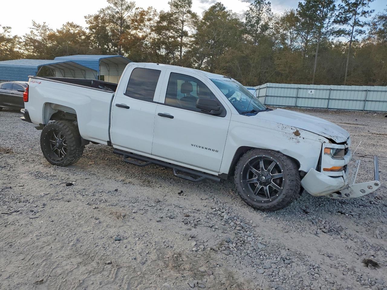 Chevrolet Silverado K1500 Custom Image 8