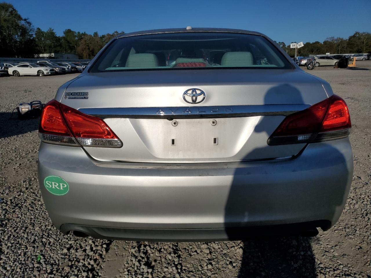 Toyota Avalon Base Image 5