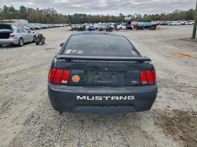 Ford Mustang Image 8