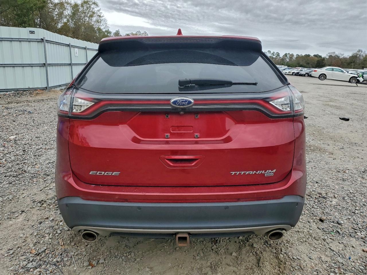 Ford Edge Titanium Image 2