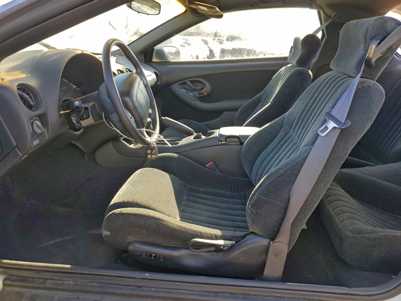 Pontiac Firebird Image 2