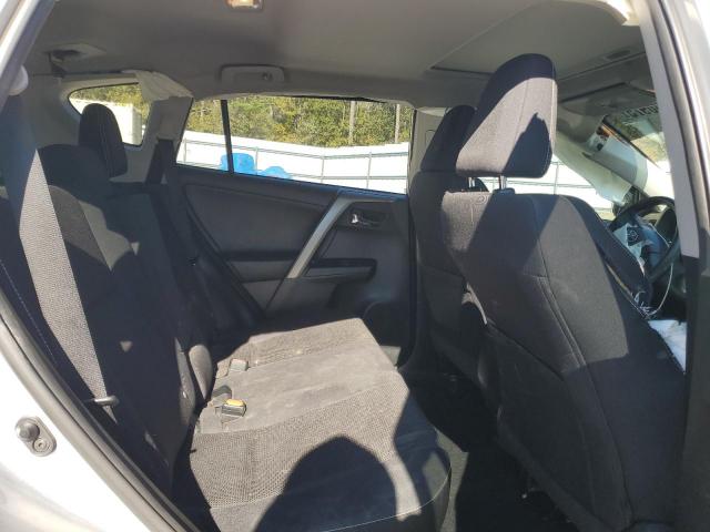 Toyota RAV4 Xle Image 10