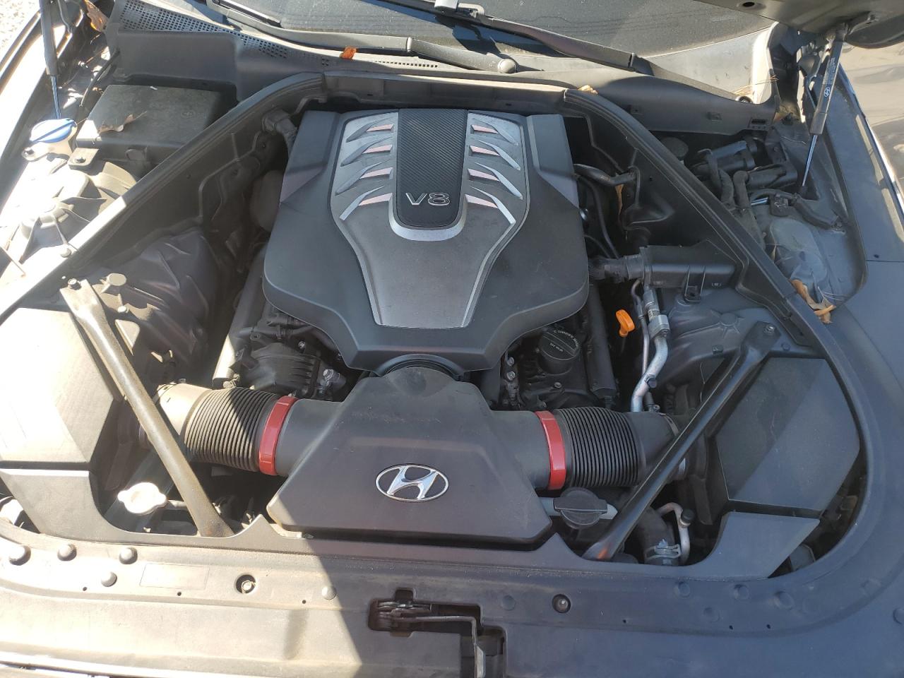 Hyundai Genesis 5.0l Image 8