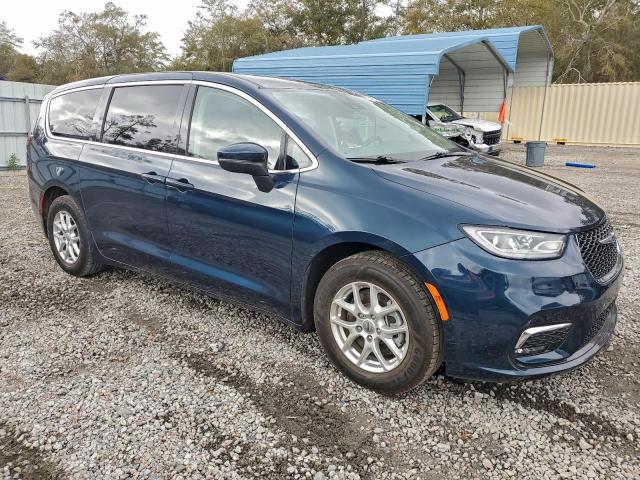 Chrysler Pacifica Touring L Image 7