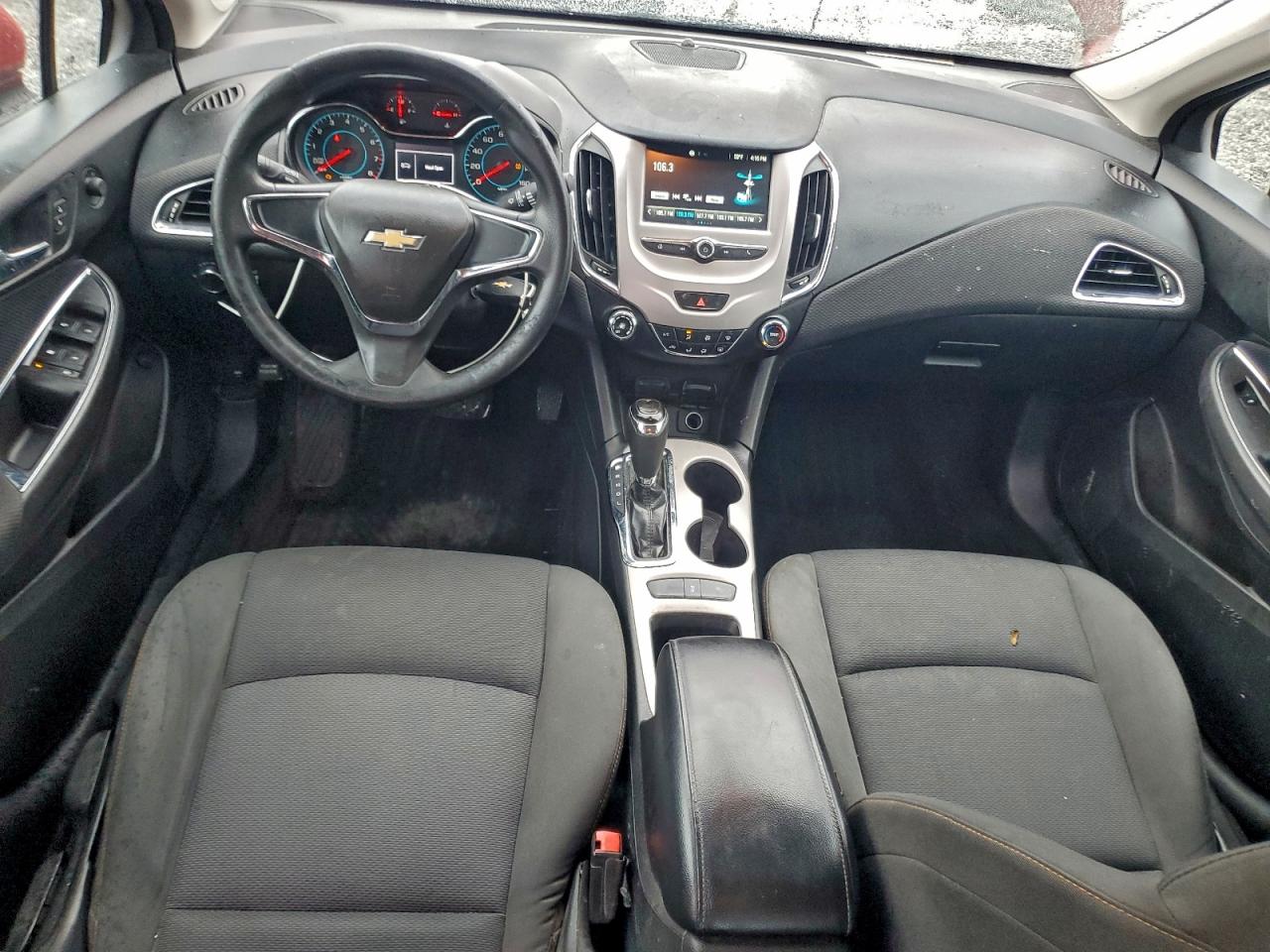 Chevrolet Cruze Ls Image 2