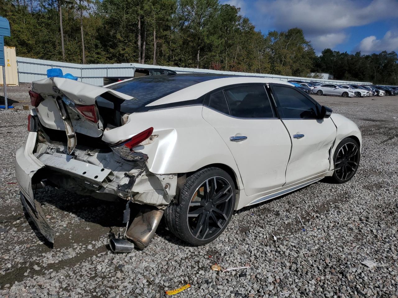 Nissan Maxima 3.5s Image 9