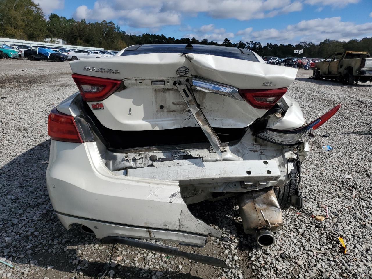 Nissan Maxima 3.5s Image 12