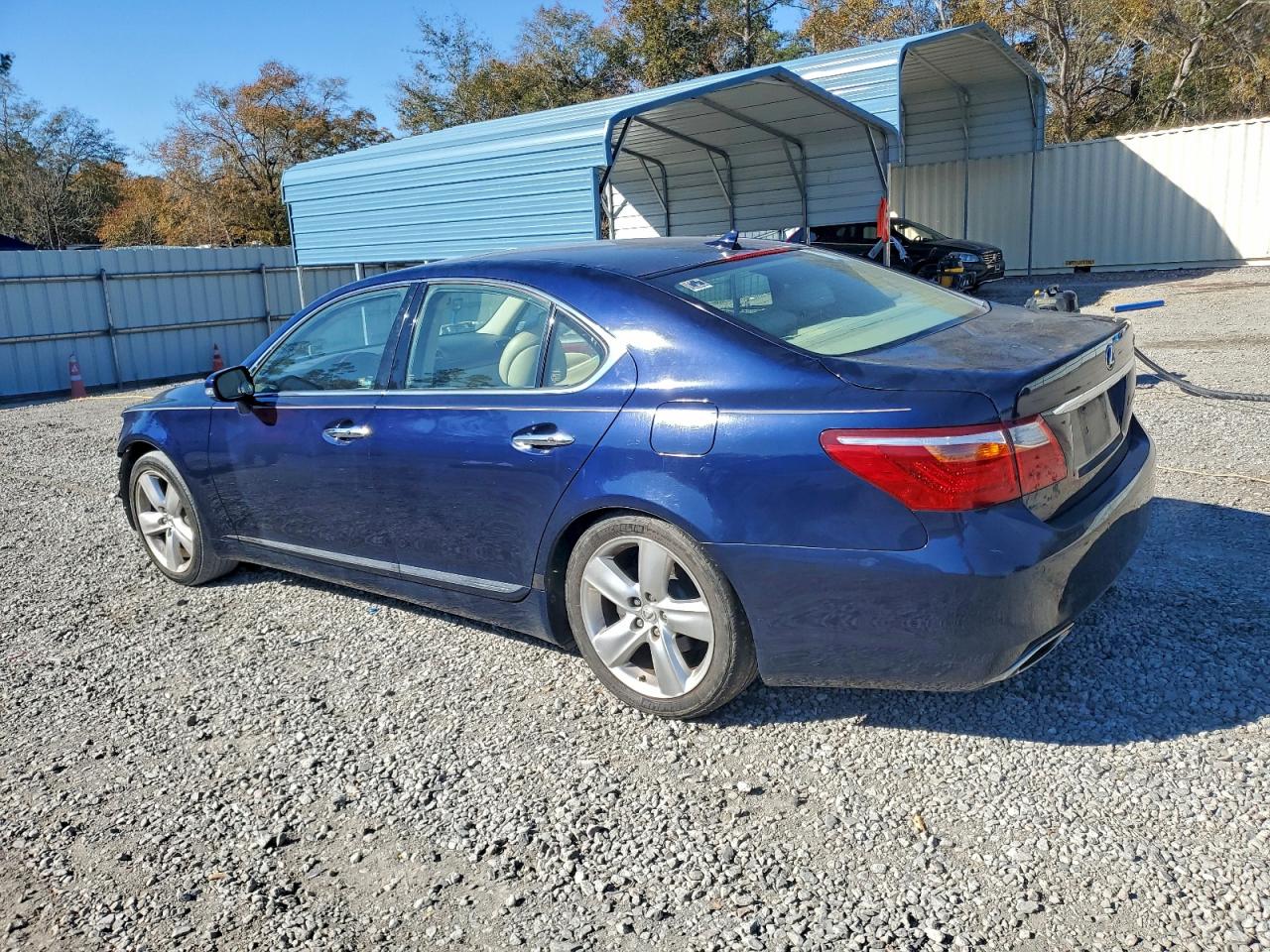 Lexus LS 460 Image 4