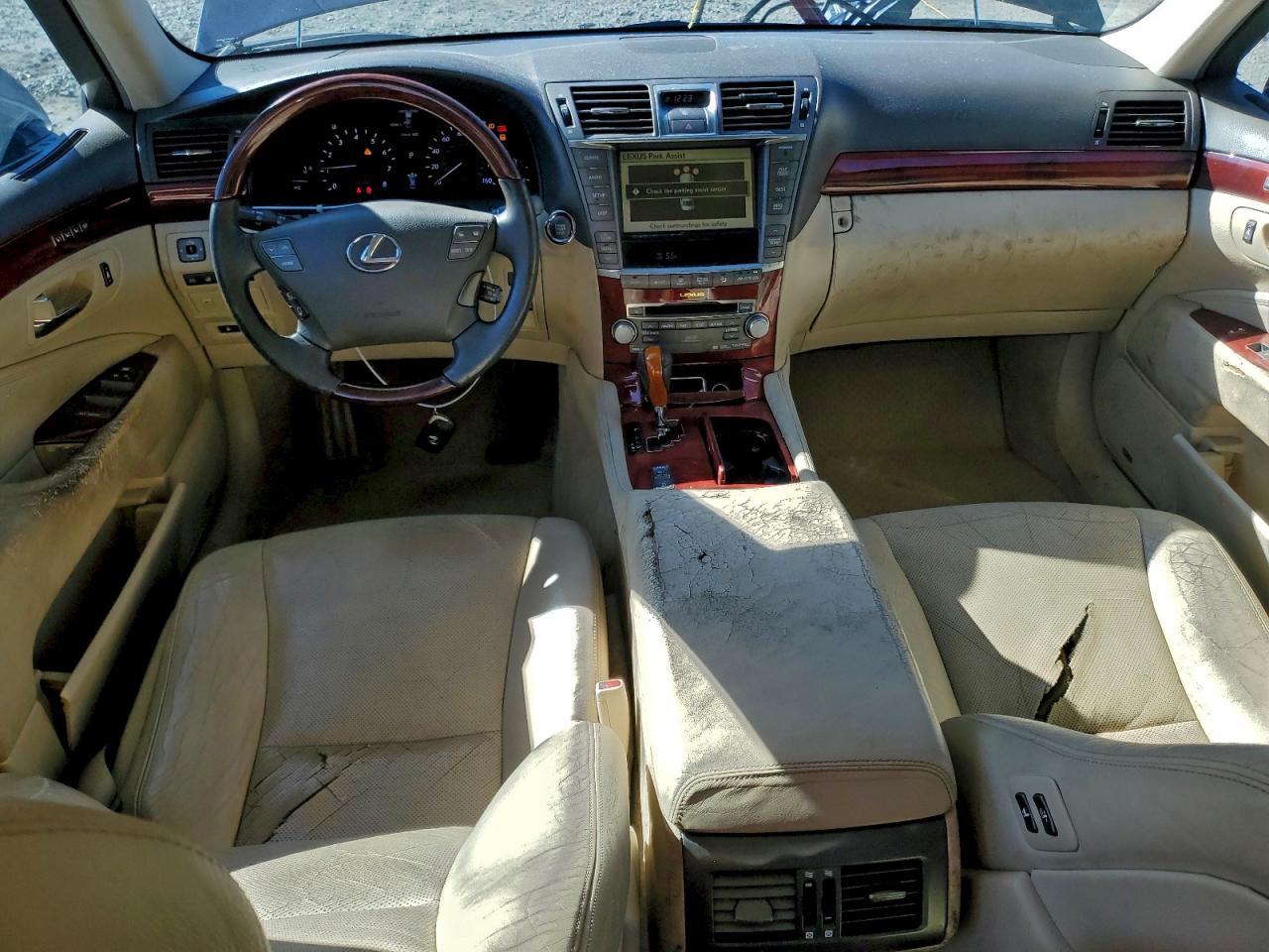 Lexus LS 460 Image 3