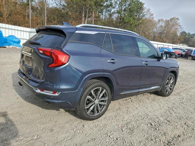 GMC Terrain Denali Image 3