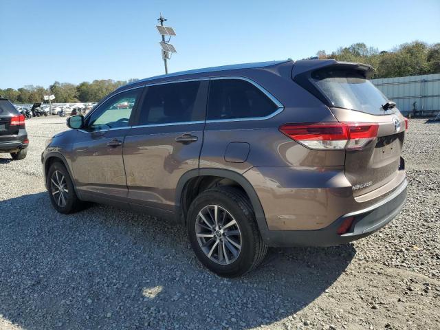 Toyota Highlander Se Image 5
