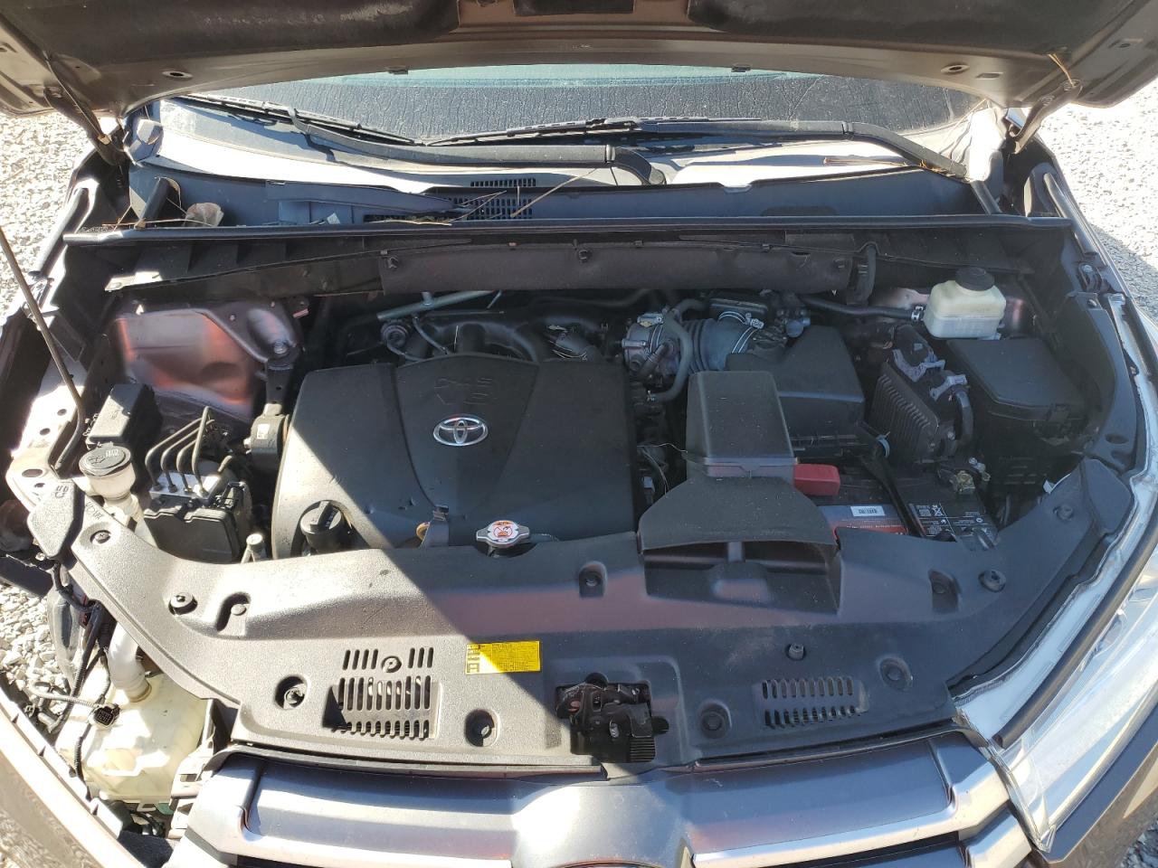 Toyota Highlander Se Image 11